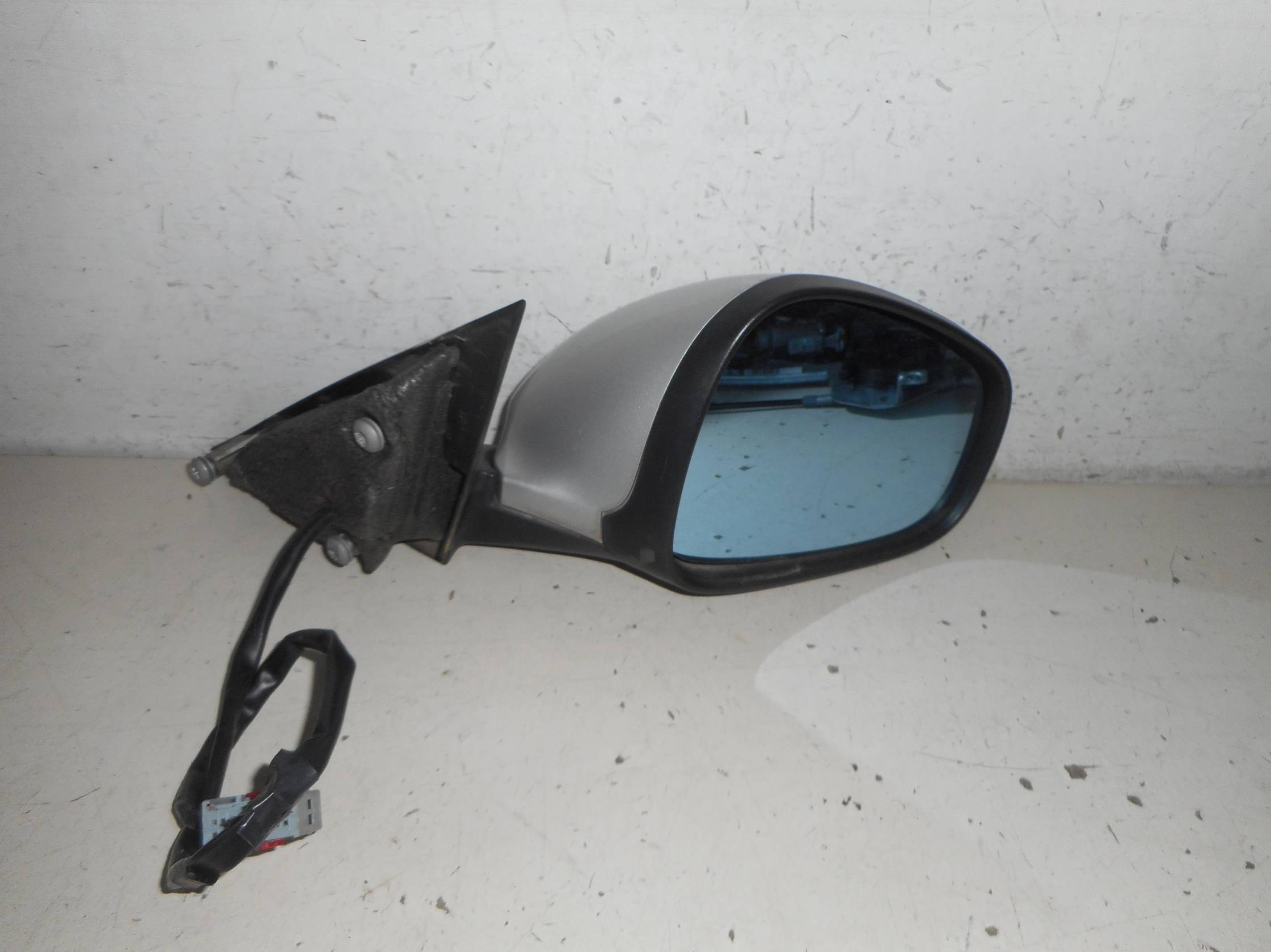 Retrovisore est. regolaz. elettr. dx.